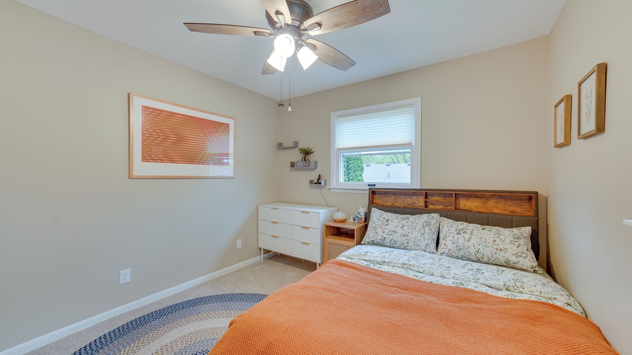 Photo of Bedroom in Urbana