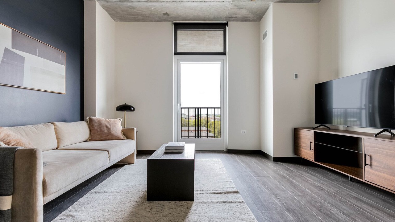 Photo of Livingroom in Near West Side