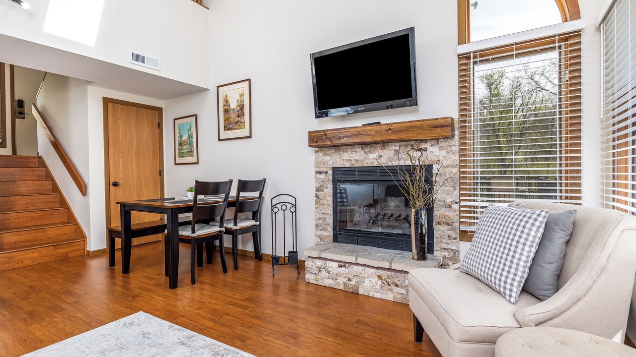 Photo of Livingroom in The Galena Territory