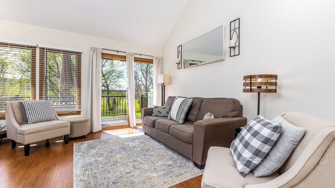 Photo of Livingroom in The Galena Territory