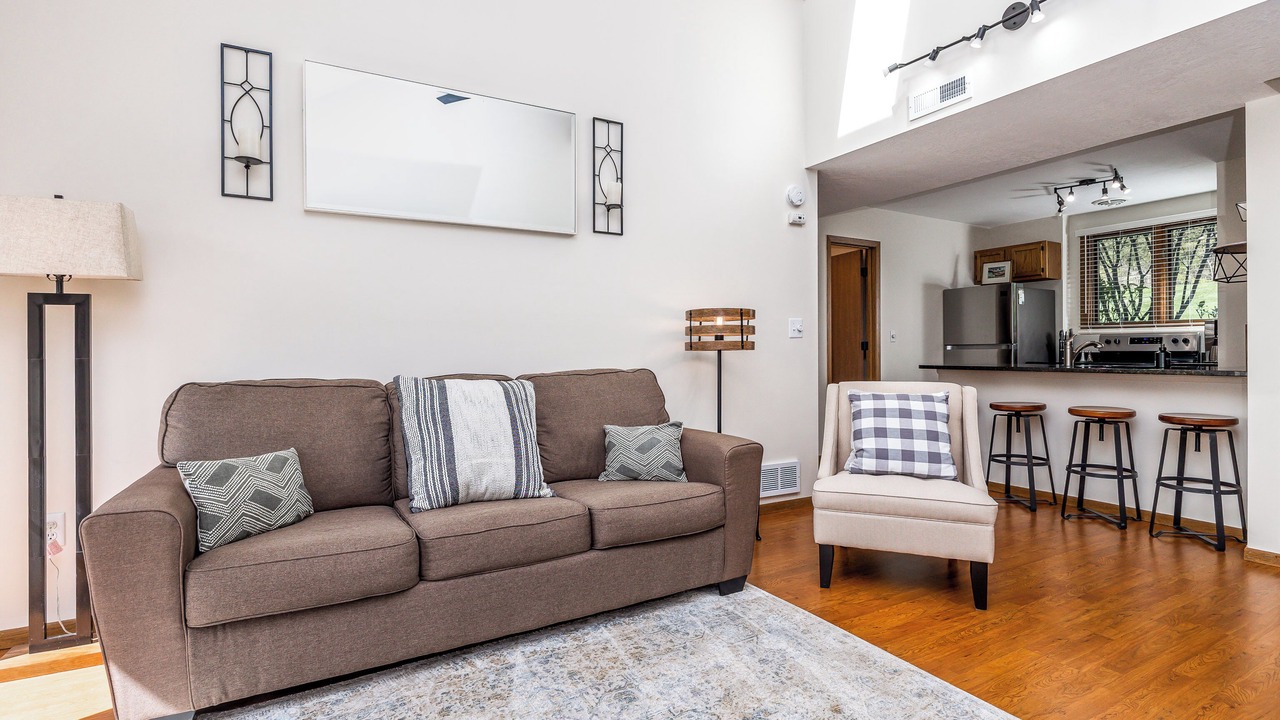 Photo of Livingroom in The Galena Territory