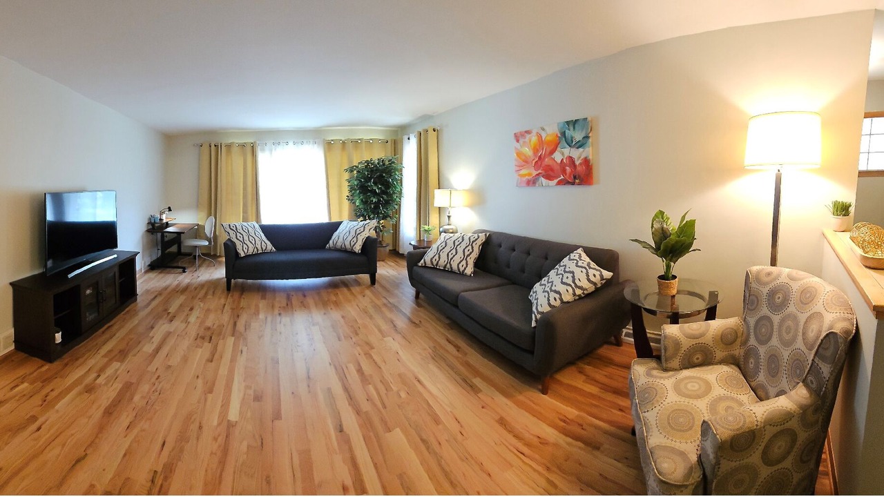 Photo of Livingroom in Franklin Park