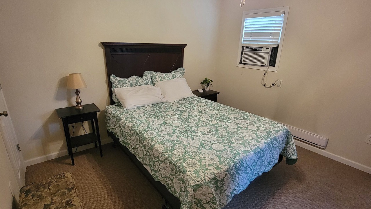 Photo of Bedroom in Nauvoo