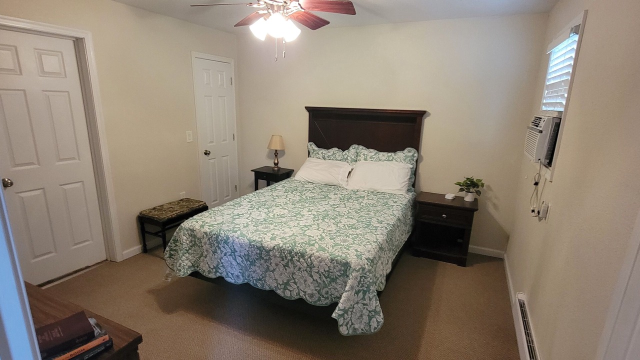Photo of Bedroom in Nauvoo