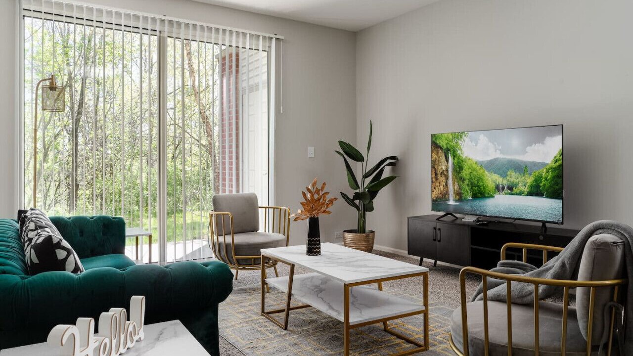 Photo of Livingroom in Gurnee
