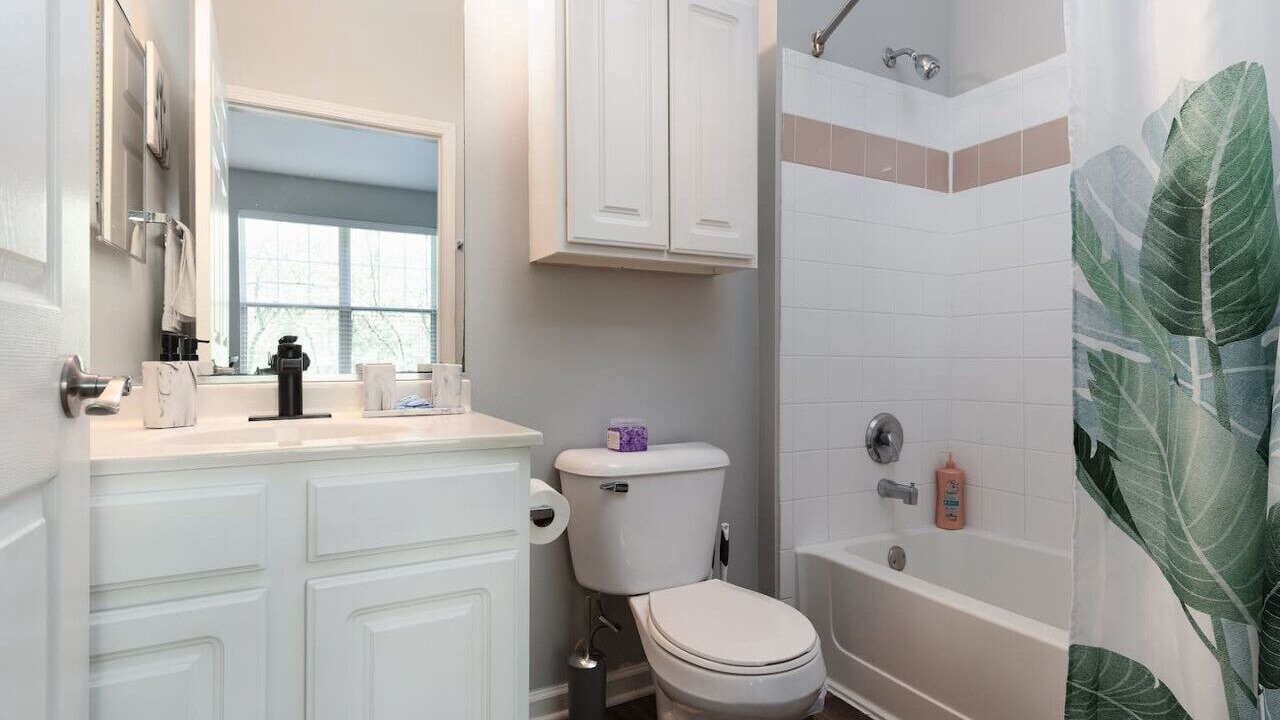 Photo of Bathroom in Gurnee