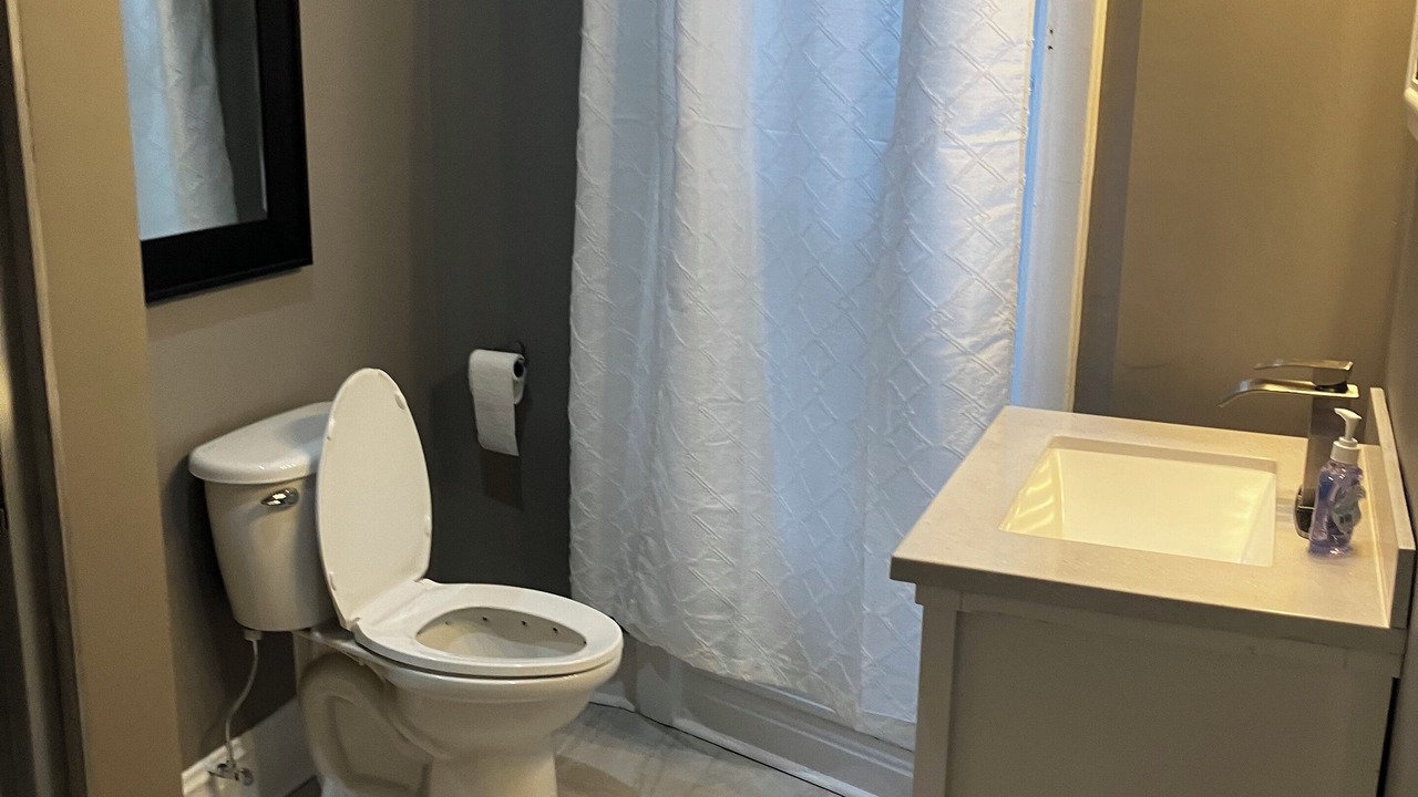 Photo of Bathroom in Woodlawn