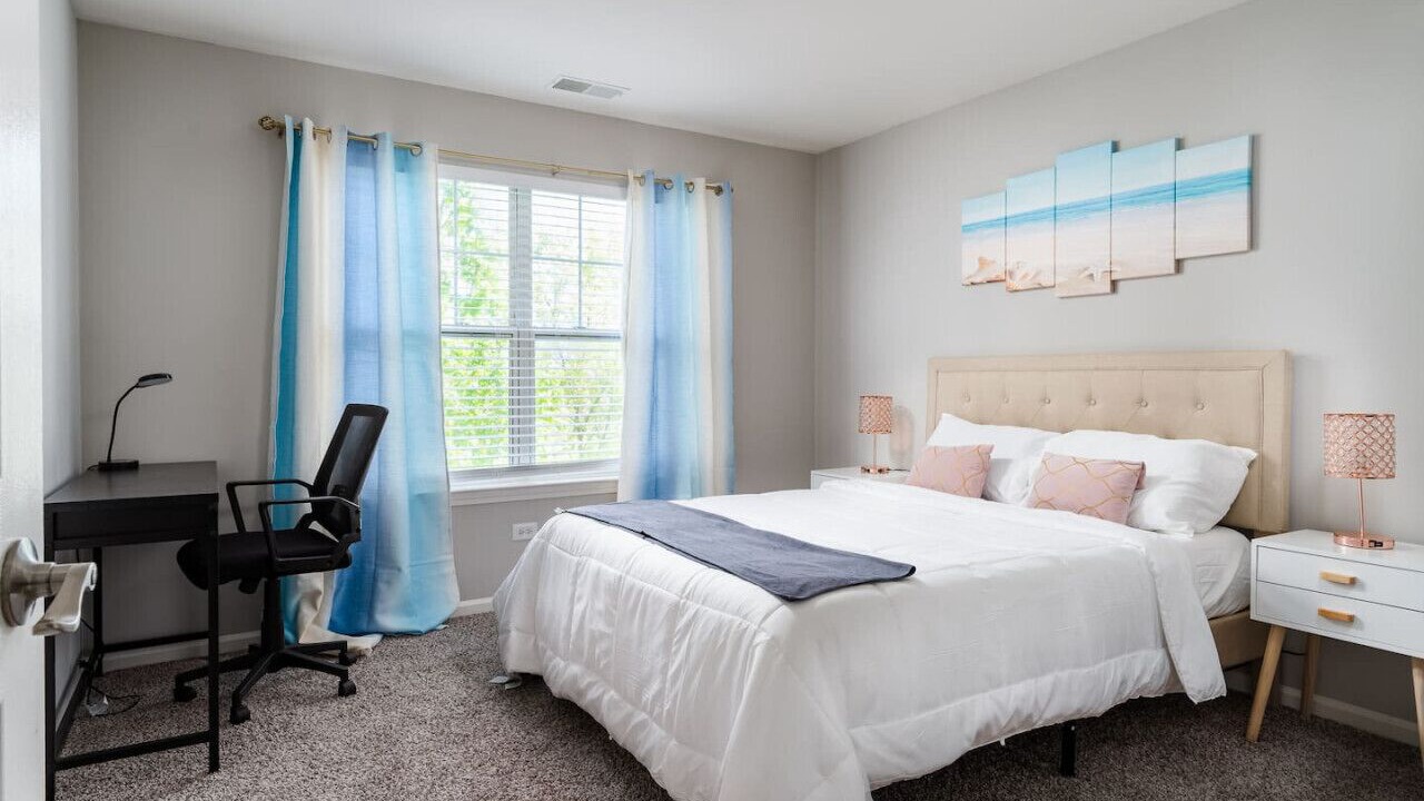 Photo of Bedroom in Gurnee