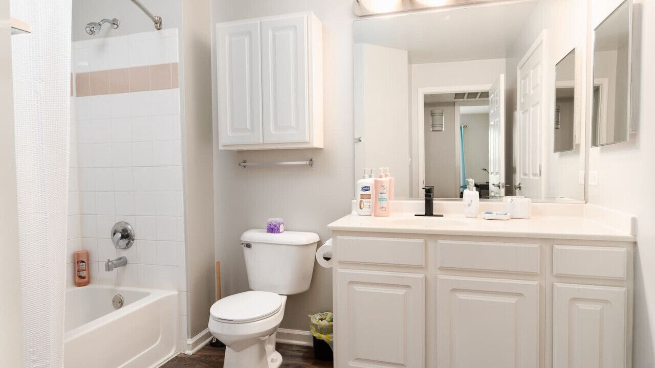 Photo of Bathroom in Gurnee