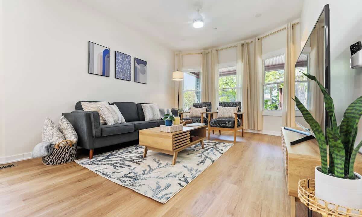 Photo of Livingroom in Oak Park