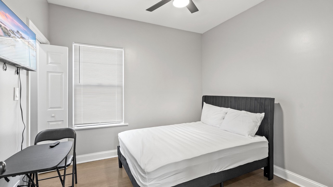 Photo of Bedroom in South Chicago