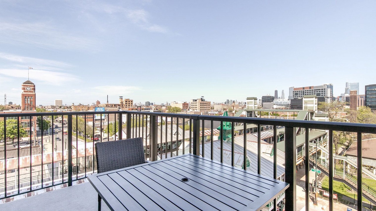 Photo of Outdoor in Near West Side