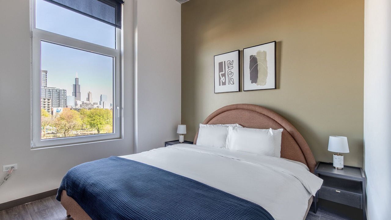 Photo of Bedroom in Near West Side