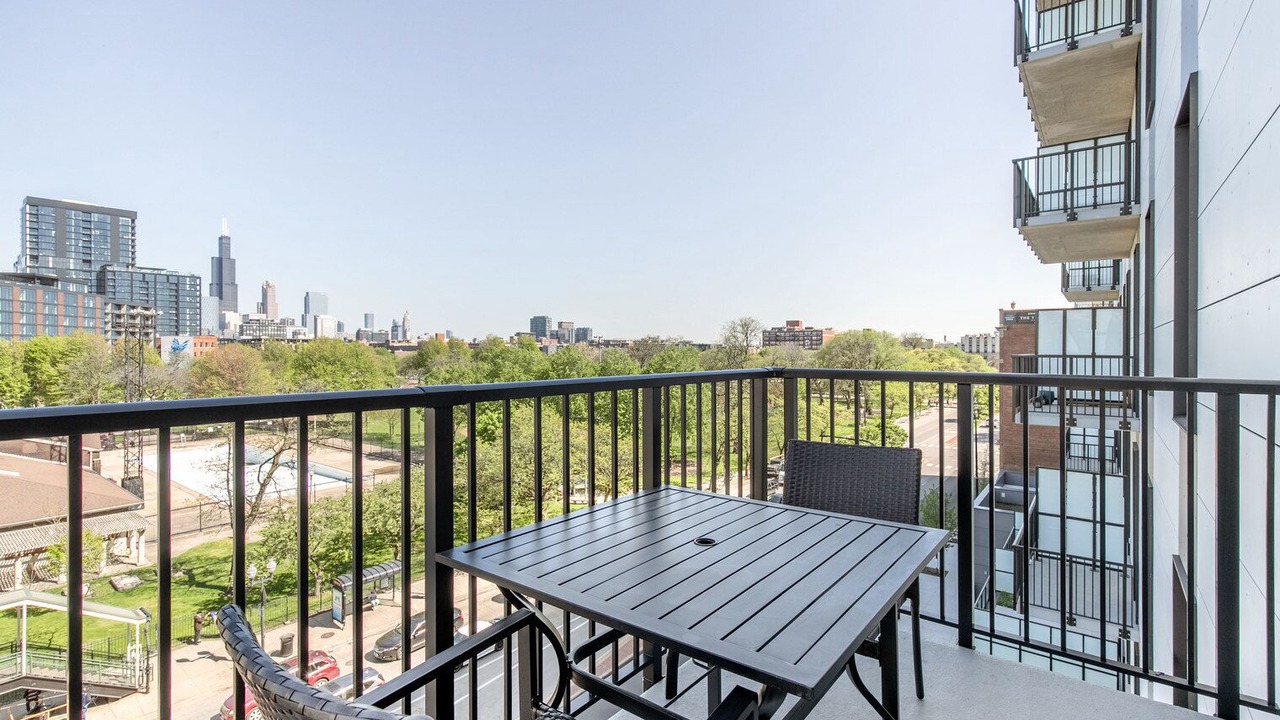 Photo of Outdoor in Near West Side
