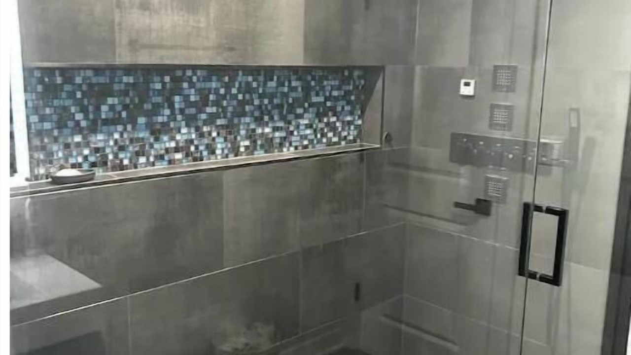 Photo of Bathroom in East Beverly