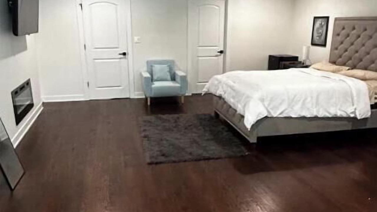Photo of Bedroom in East Beverly