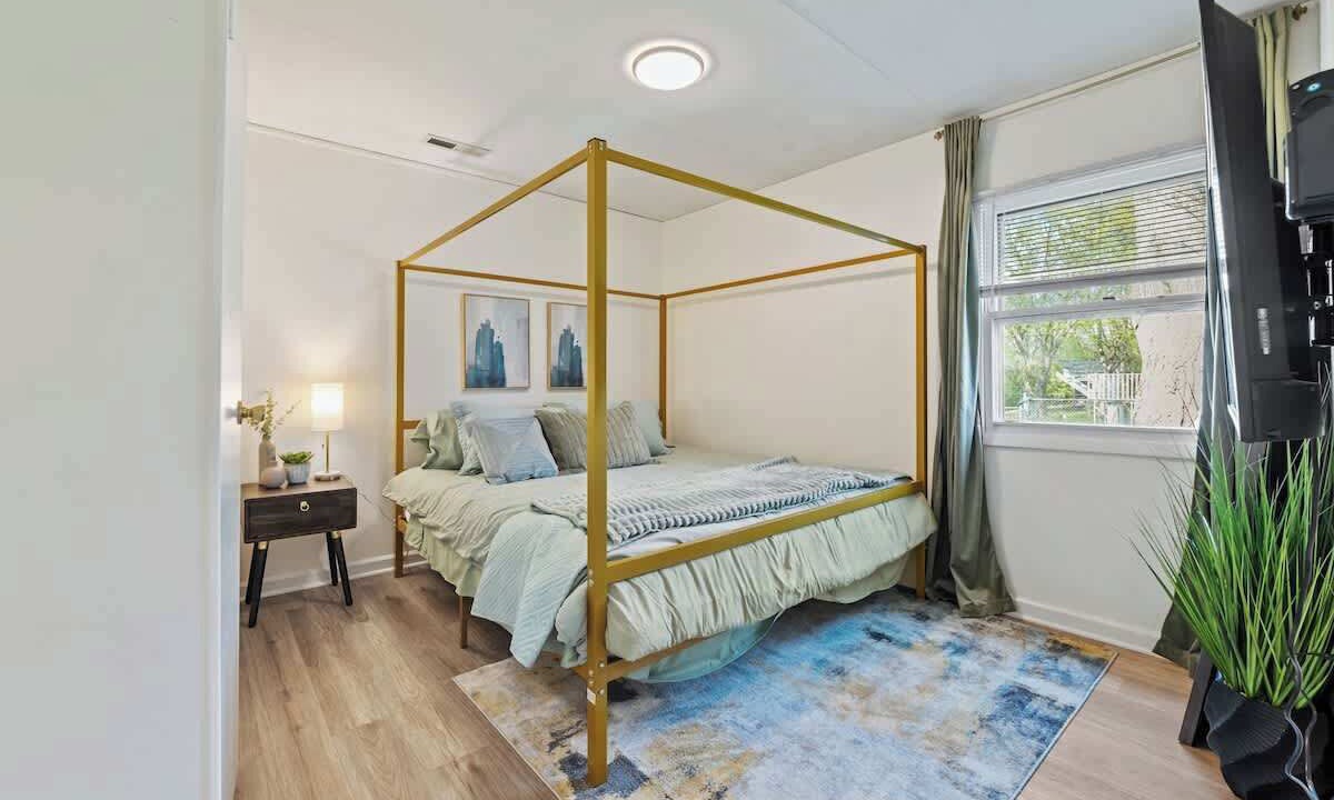 Photo of Bedroom in Streamwood