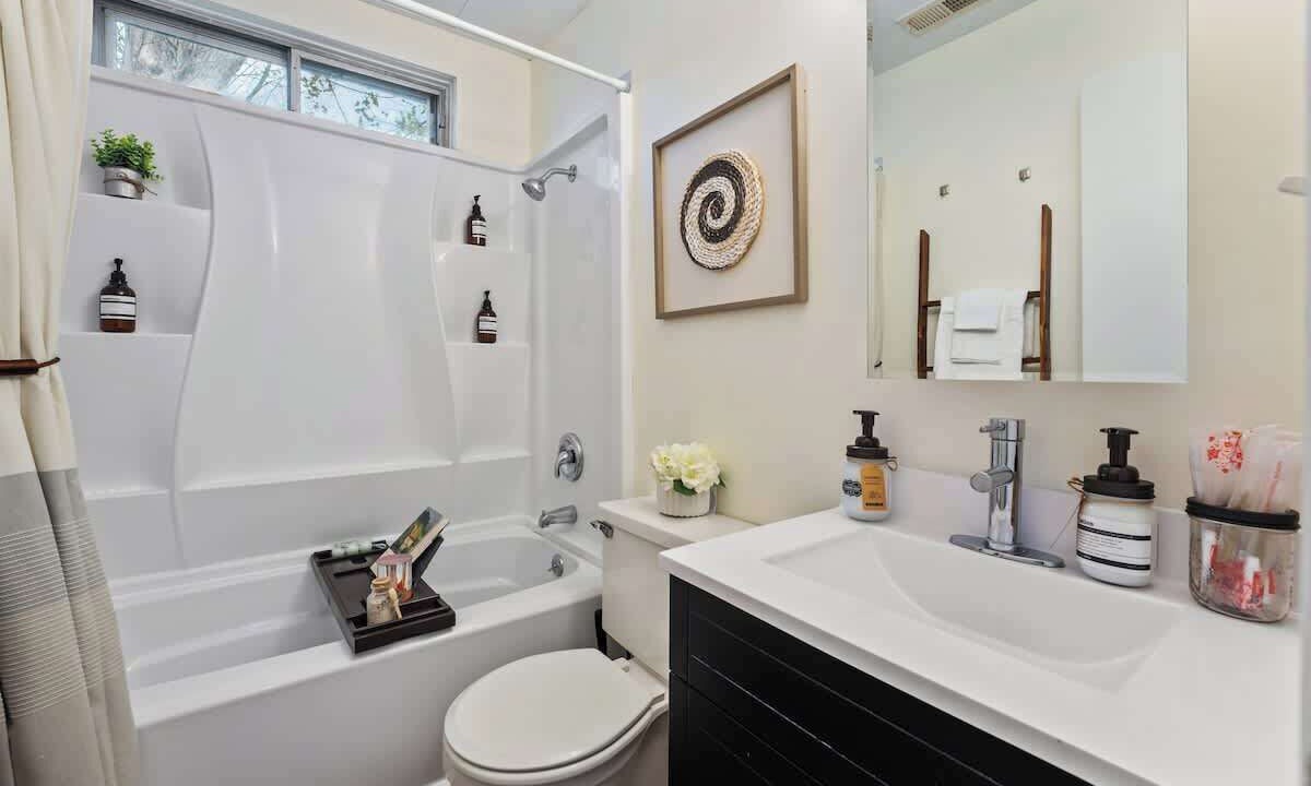 Photo of Bathroom in Streamwood
