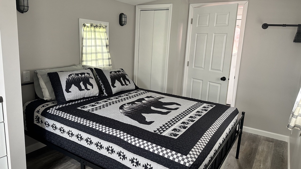 Photo of Bedroom in Orange Prairie