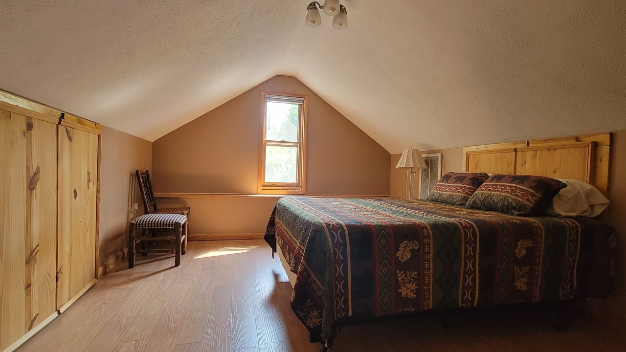 Photo of Bedroom in Orange Prairie
