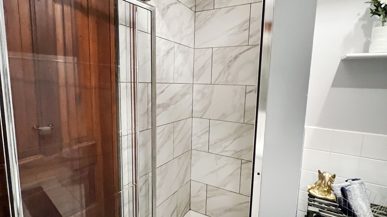 Photo of Bathroom in Wrigleyville