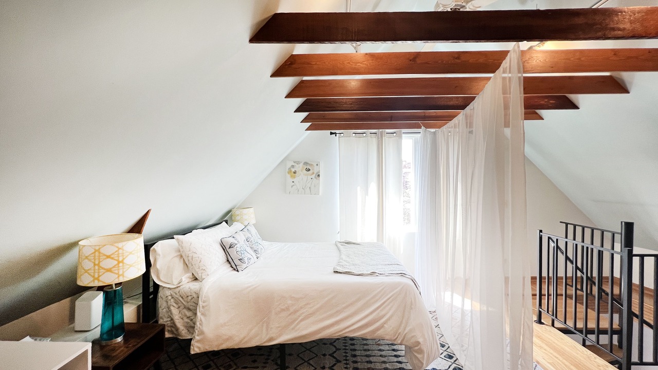 Photo of Bedroom in Wrigleyville