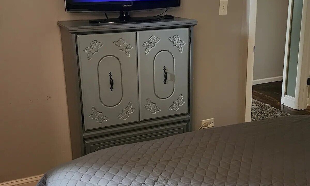 Photo of Bedroom in Chicago Ridge