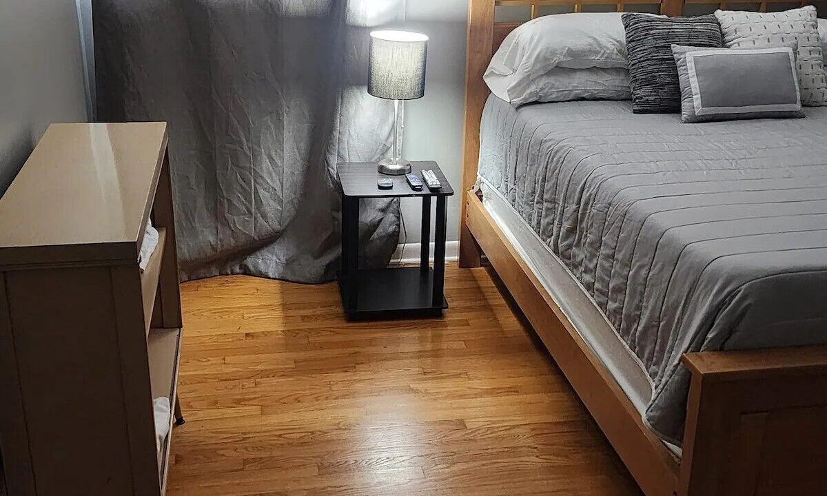 Photo of Bedroom in Chicago Ridge