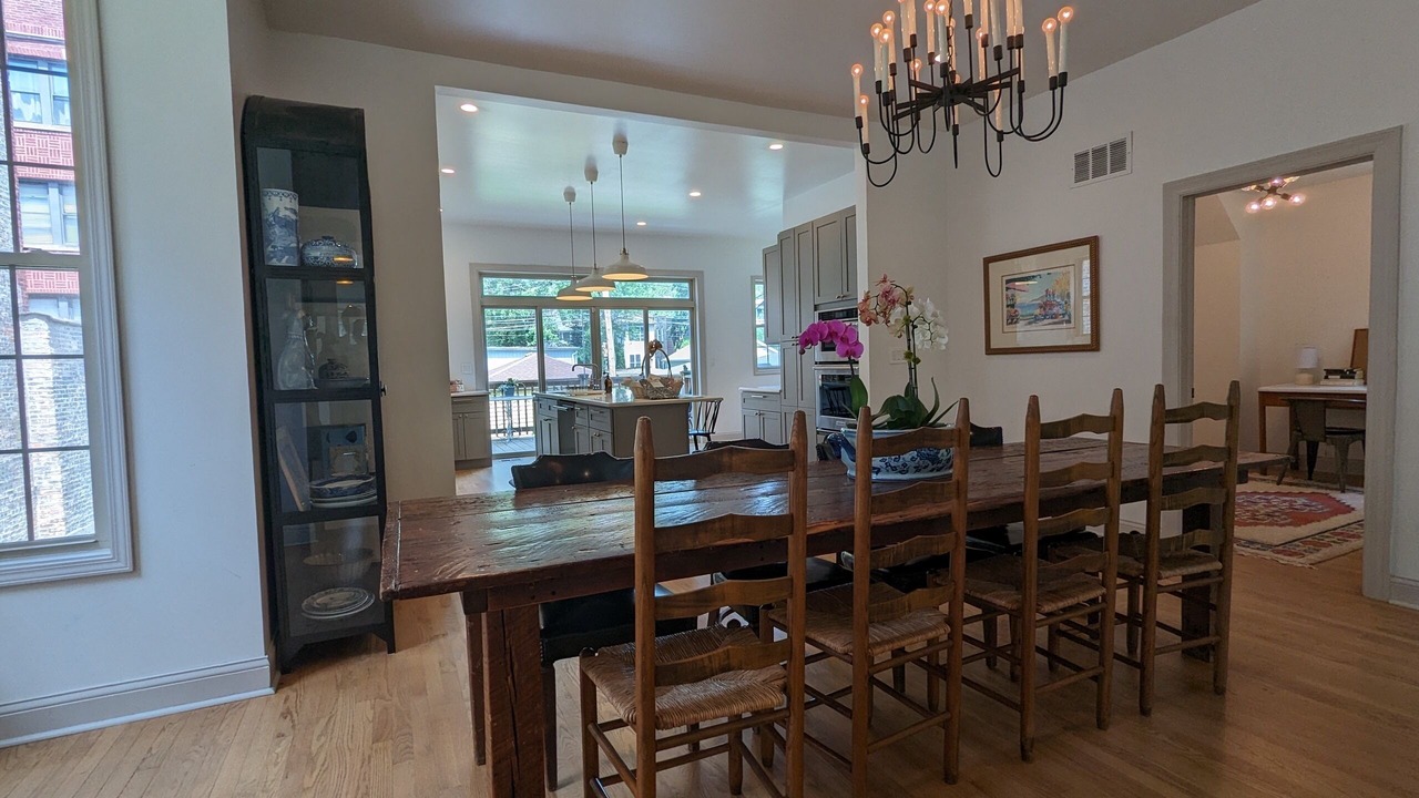 Photo of Bedroom in Rogers Park