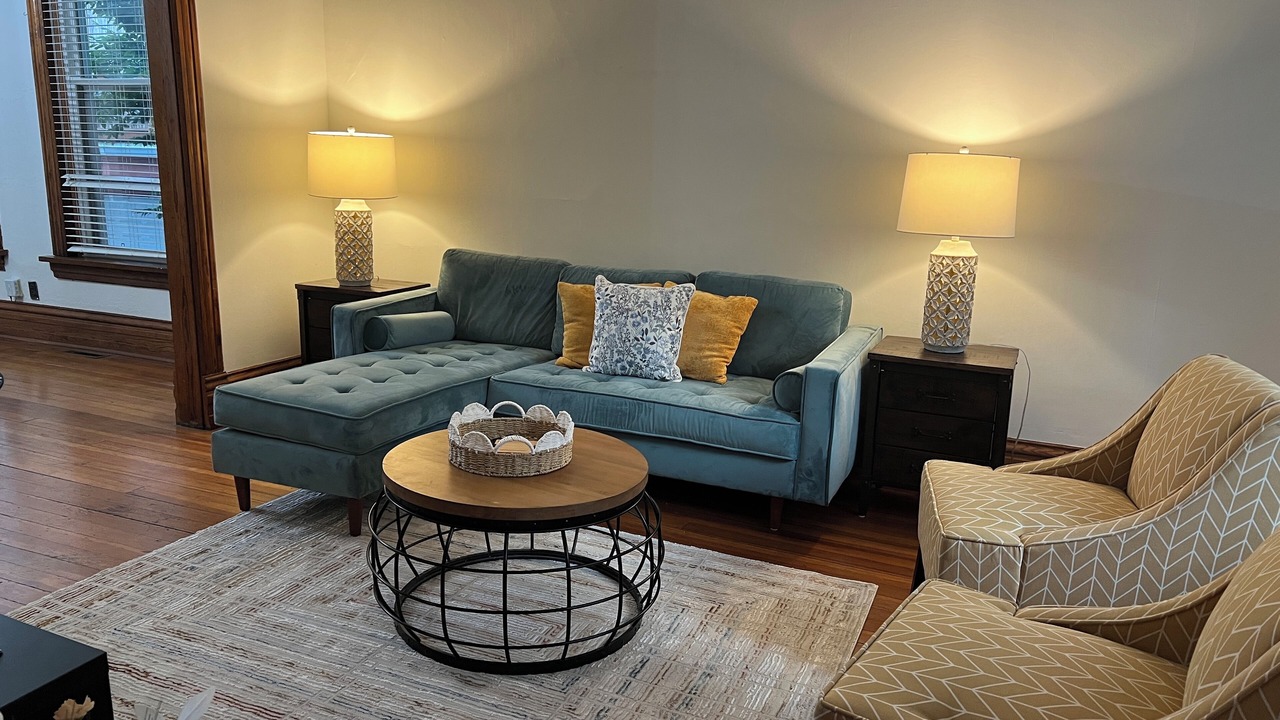 Photo of Livingroom in Wrigleyville