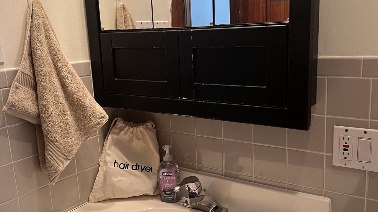 Photo of Bathroom in Wrigleyville