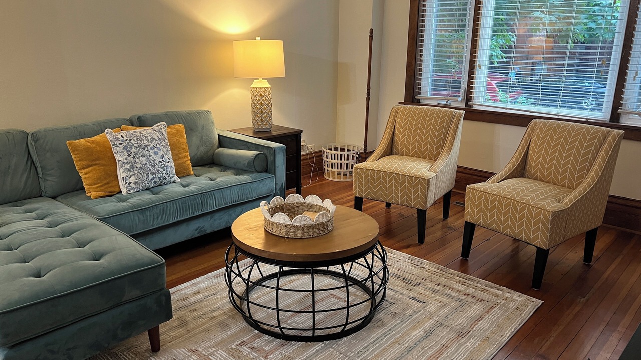 Photo of Livingroom in Wrigleyville