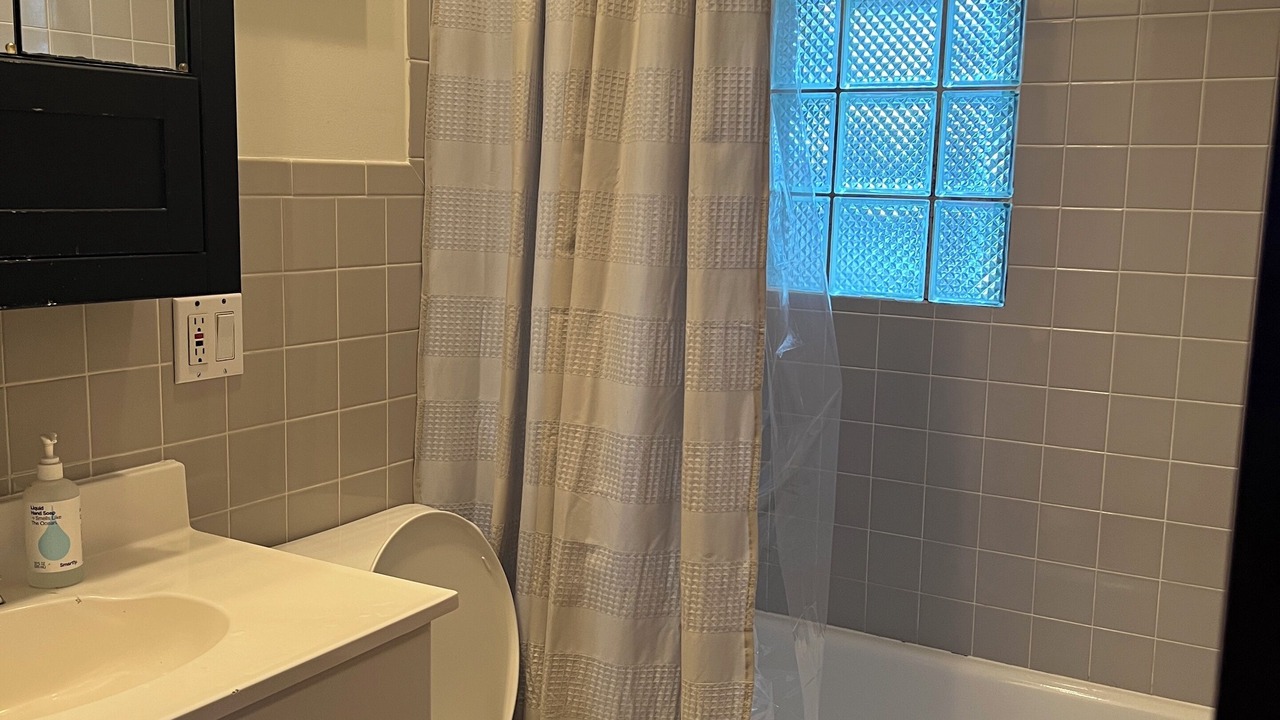 Photo of Bathroom in Wrigleyville