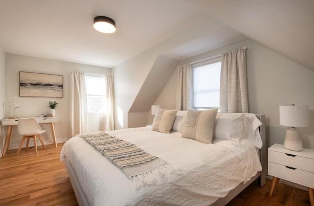 Photo of Bedroom in Bridgeview
