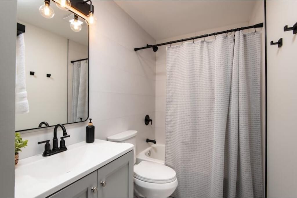 Photo of Bathroom in Bridgeview
