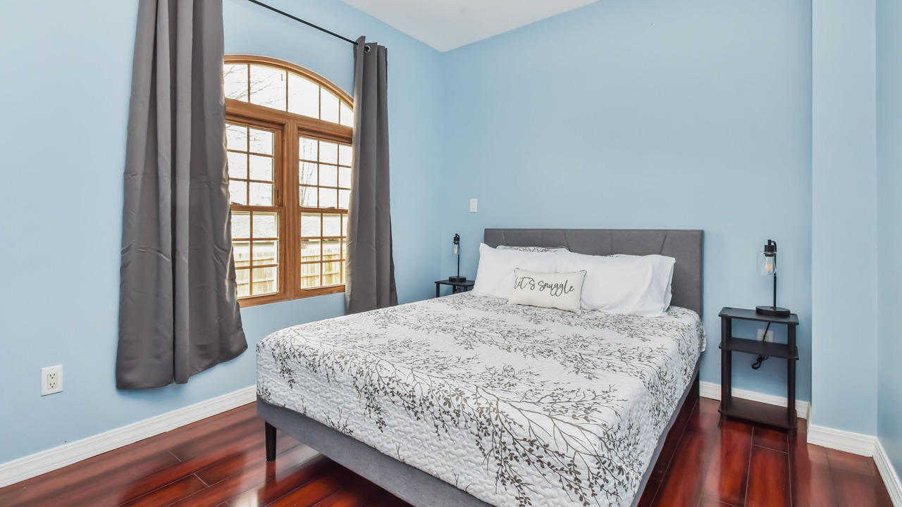 Photo of Bedroom in Peoria Heights