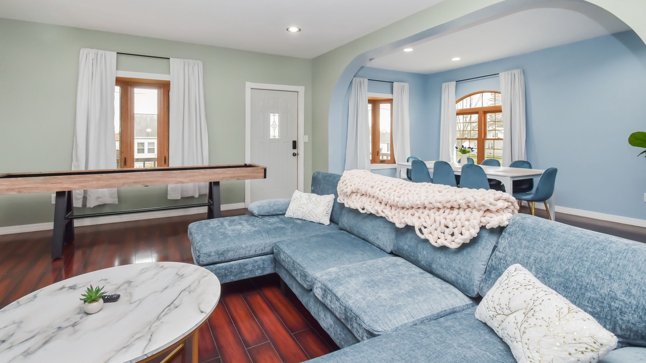 Photo of Livingroom in Peoria Heights