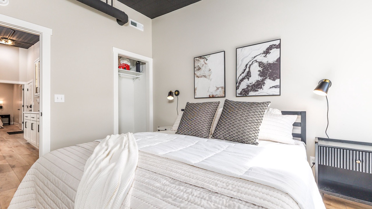 Photo of Bedroom in Galena