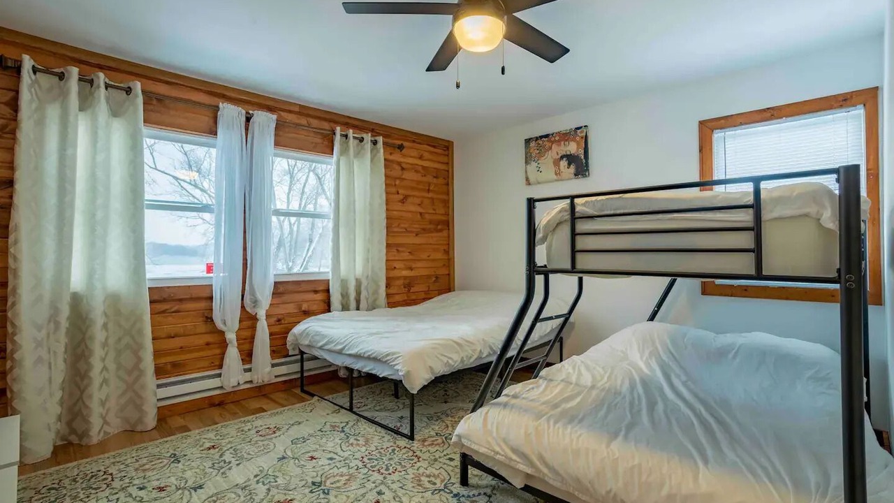 Photo of Bedroom in Dixon