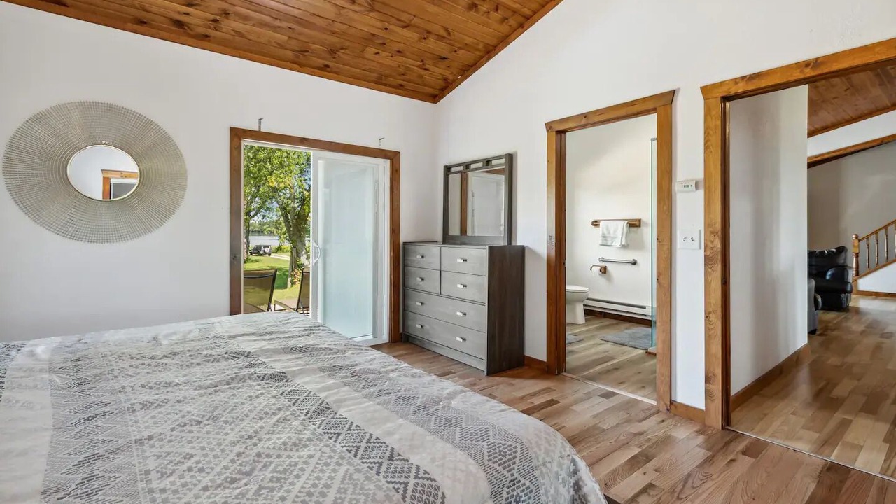 Photo of Bedroom in Dixon