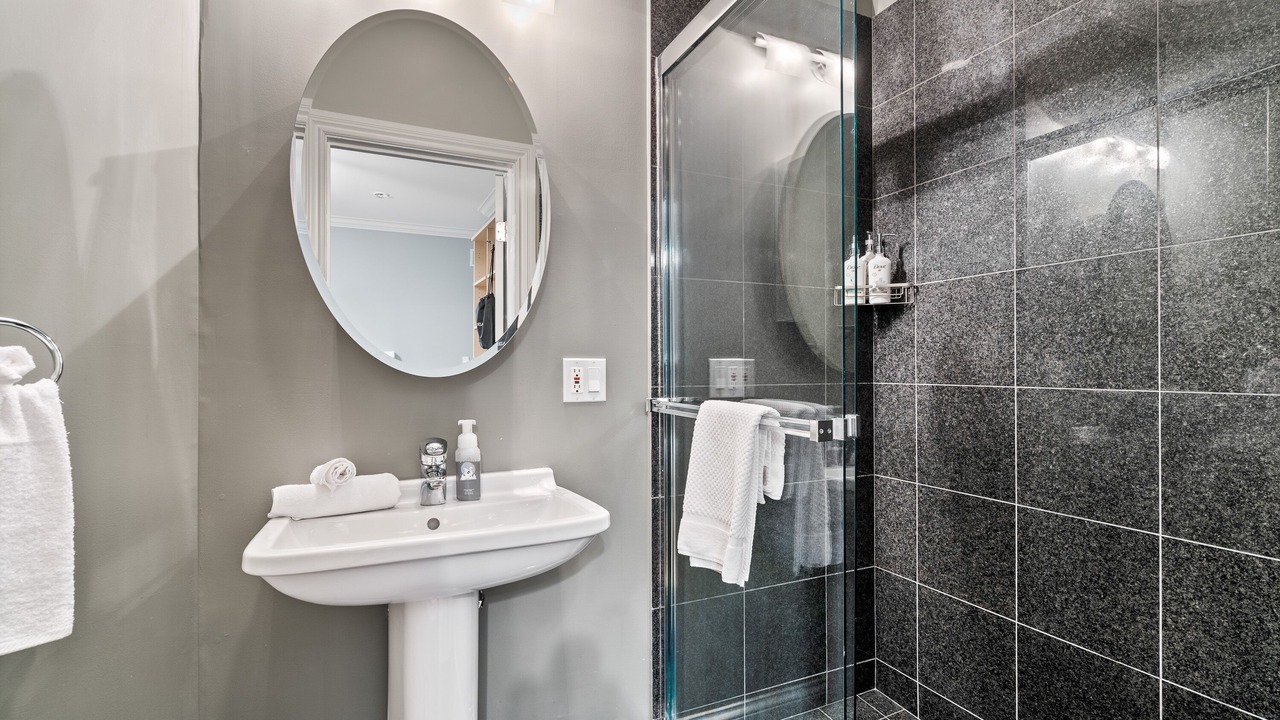 Photo of Bathroom in Skokie