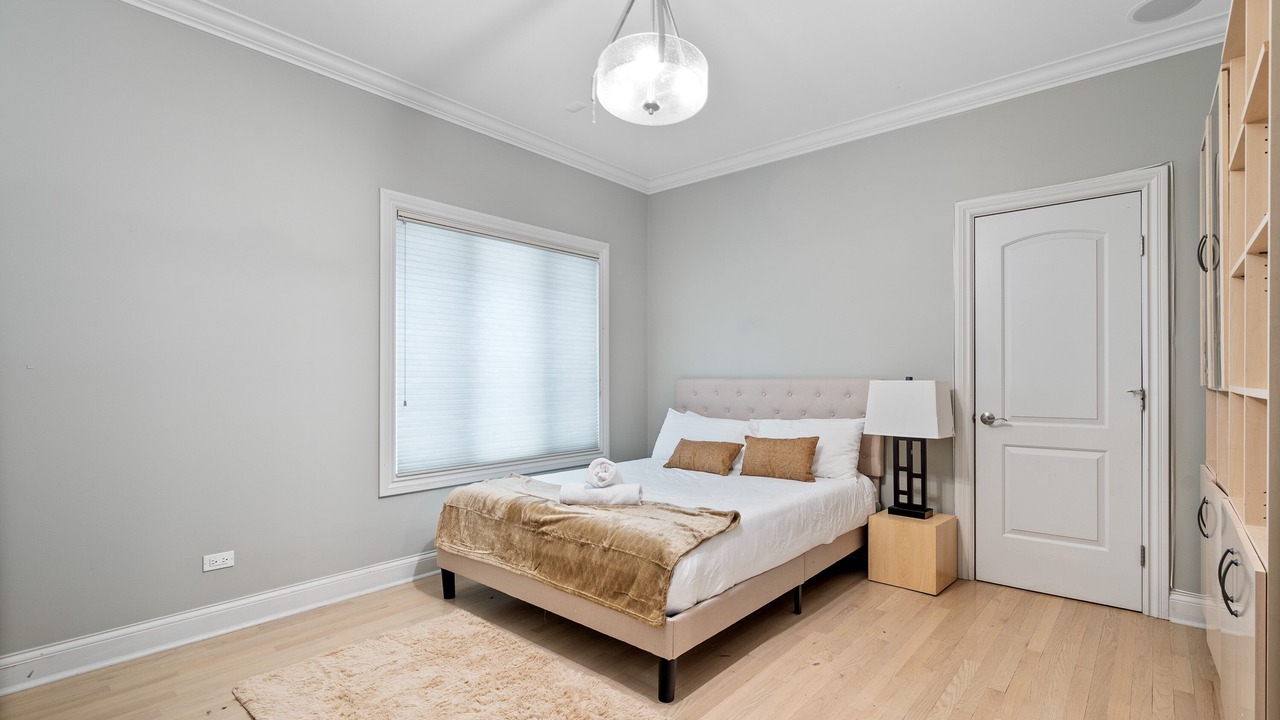 Photo of Bedroom in Skokie