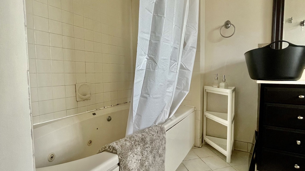 Photo of Bathroom in Berwyn
