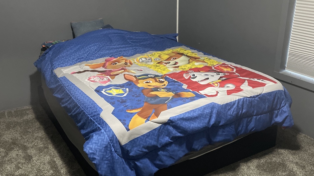 Photo of Bedroom in Akin