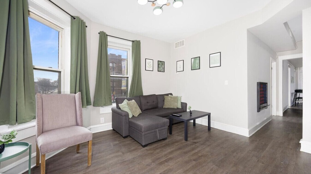 Photo of Livingroom in Brighton Park