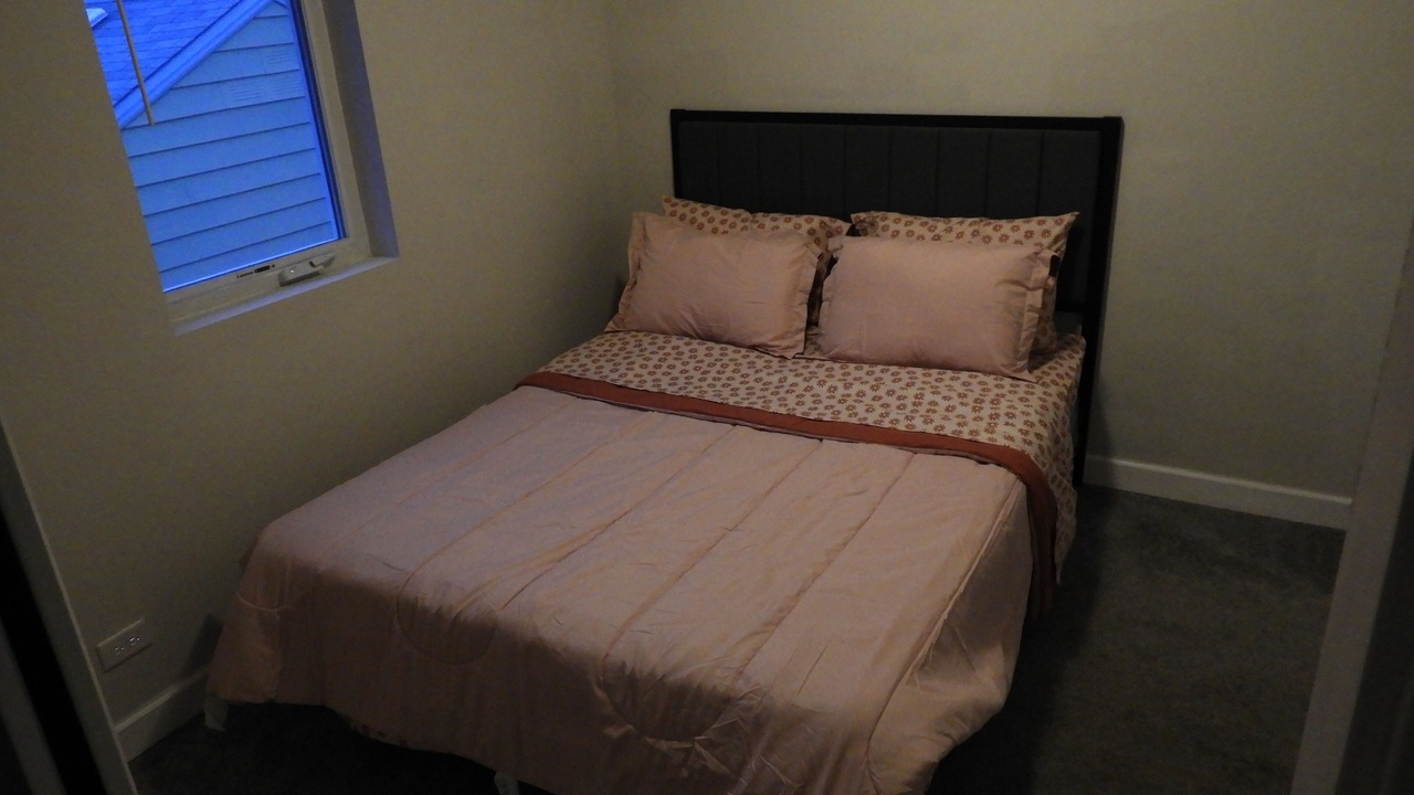 Photo of Bedroom in Lombard