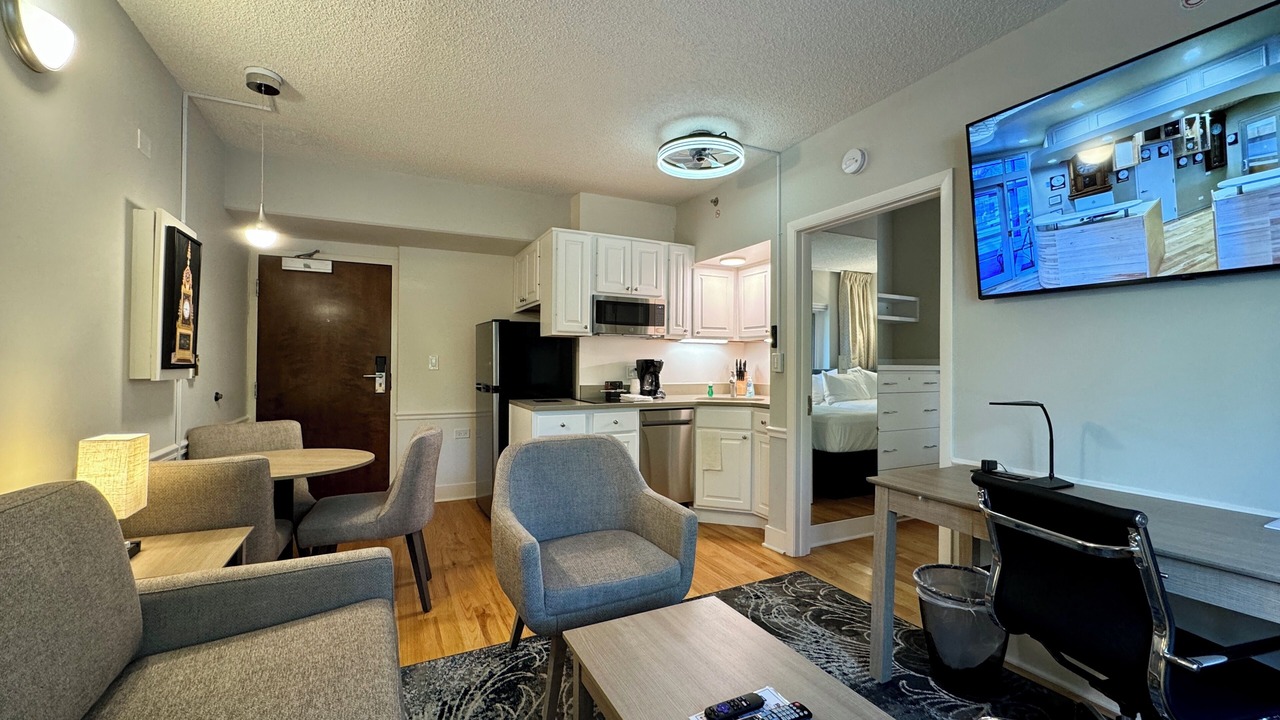 Photo of Livingroom in Evanston