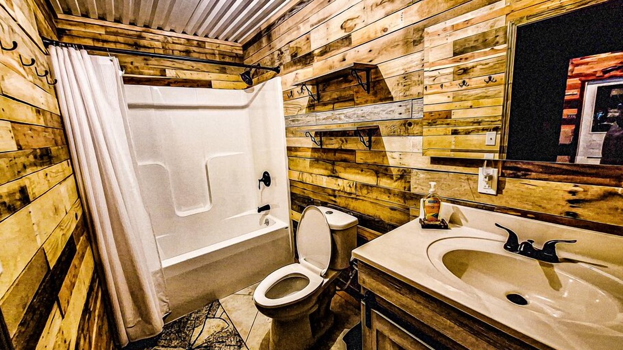 Photo of Bathroom in Belle Prairie City