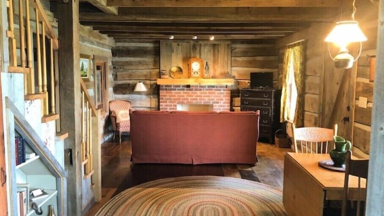 Photo of Livingroom in Jacksonville