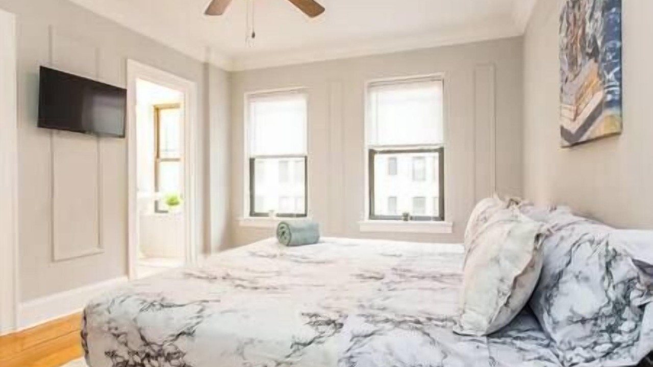Photo of Bedroom in Streeterville